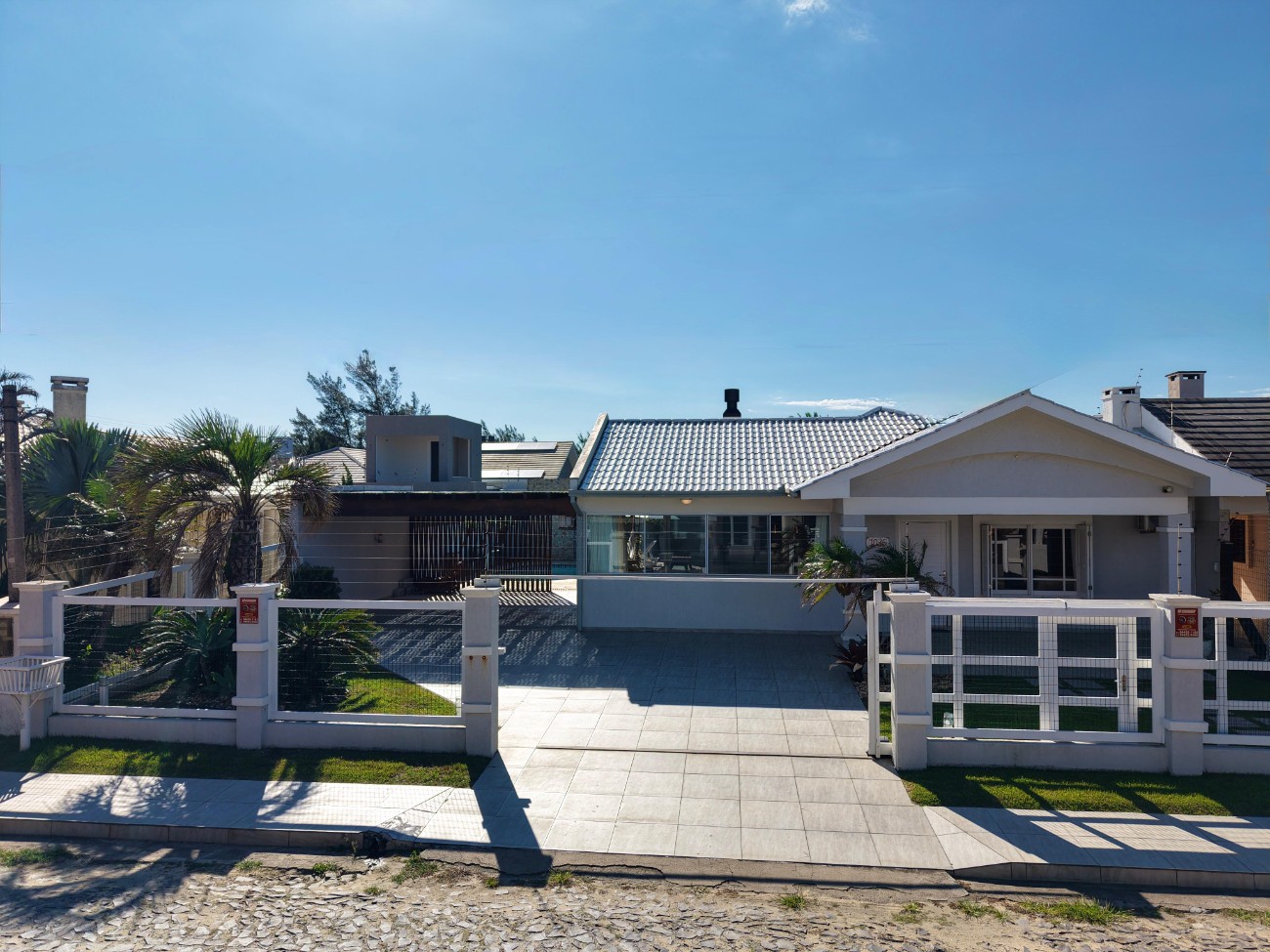 Casa 3 dormitórios para venda, Atlantida Sul em Capão da Canoa | Ref.: 17010